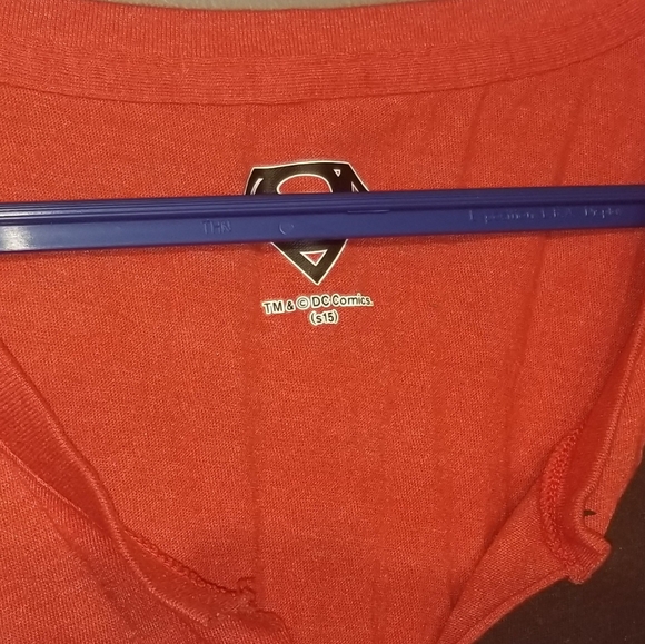 DC Comics X Under Armour Super Woman Shirt - Picture 3 of 3